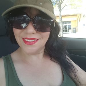 Meet your Posher, Juanita miguel